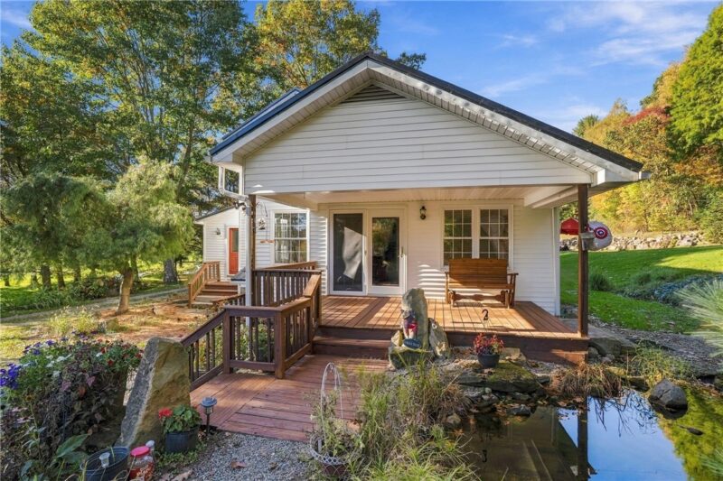160 Steckler Rd — photo 2