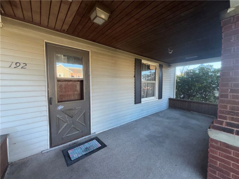 192 Columbia Ave — photo 3