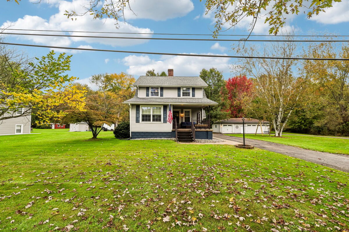 17 E Maitland Lane — photo 1