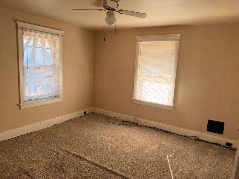 423 Center AVENUE — photo 7