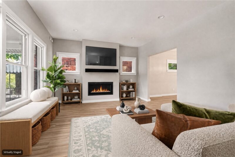 2313 Tilbury Ave — photo 8