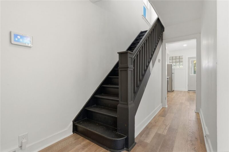 2435 Perry St — photo 3