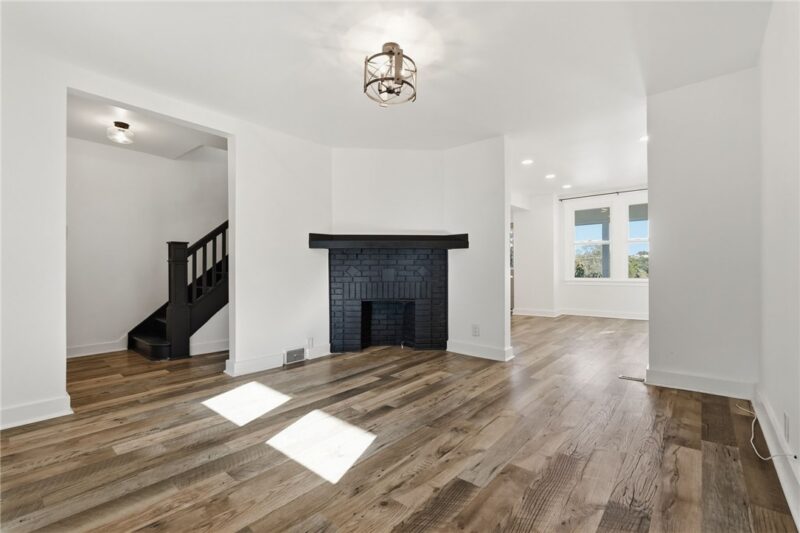 2435 Perry St — photo 6