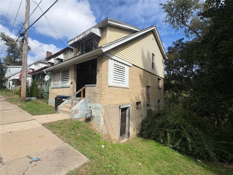 96 Frankfort Ave — photo 2