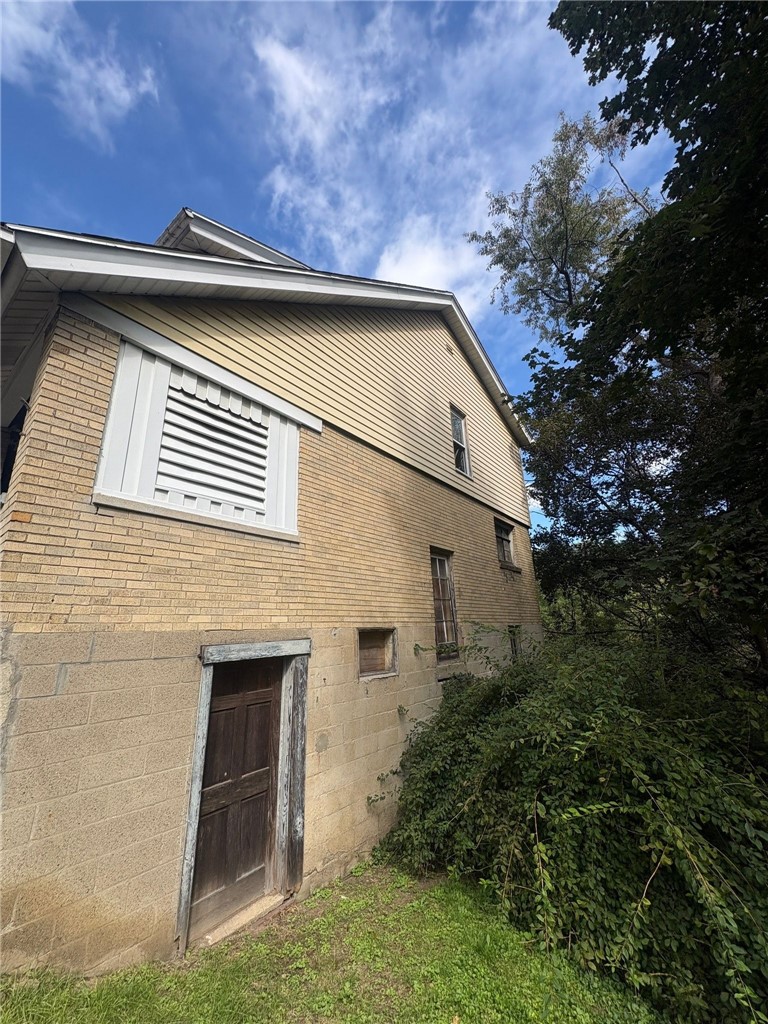 96 Frankfort Ave — photo 8