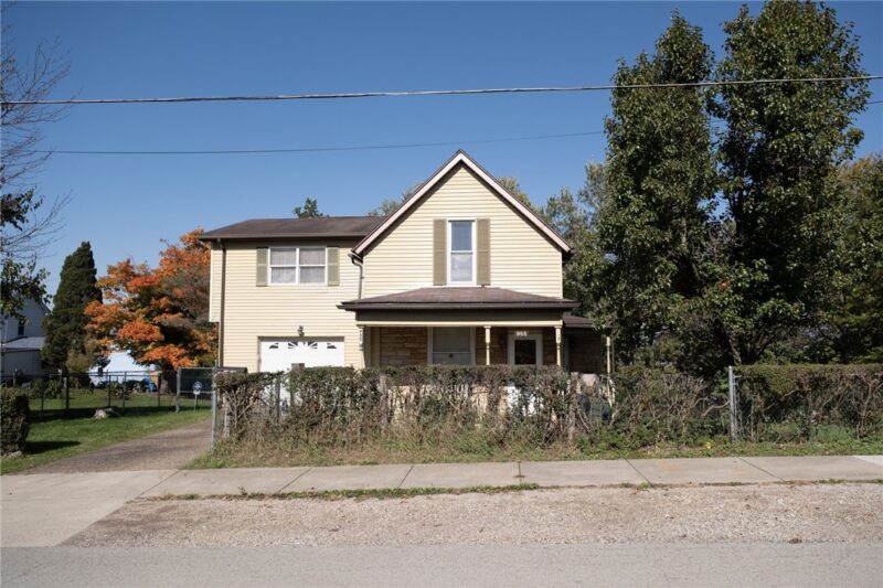 955 Ewing St — photo 3