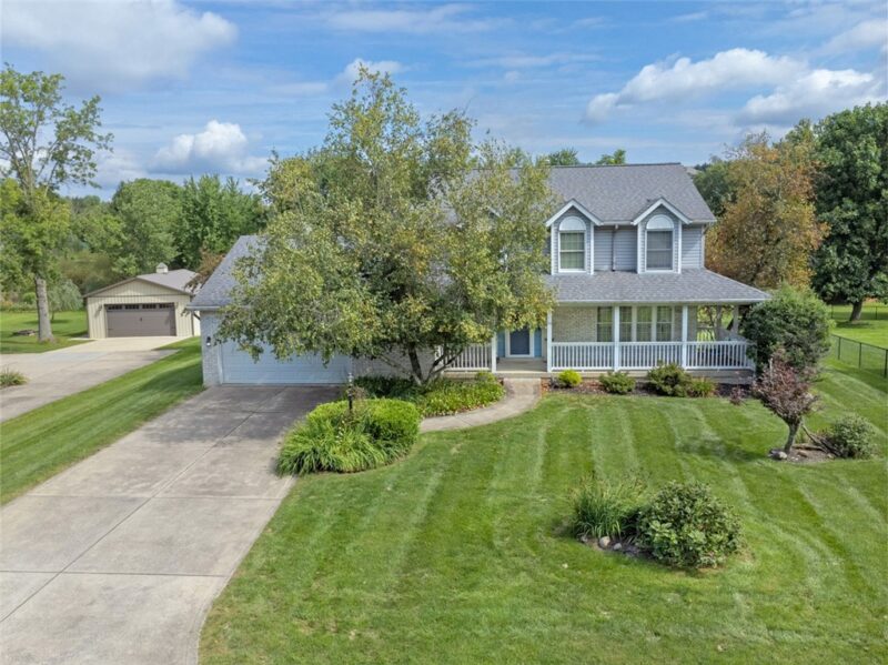 114 Stoney Creek Ln — photo 2