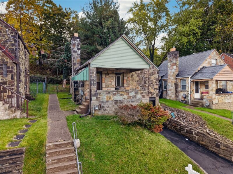 2214 Laketon Rd — photo 3