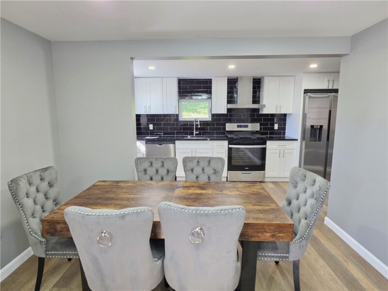 423 Fox Hill St — photo 6