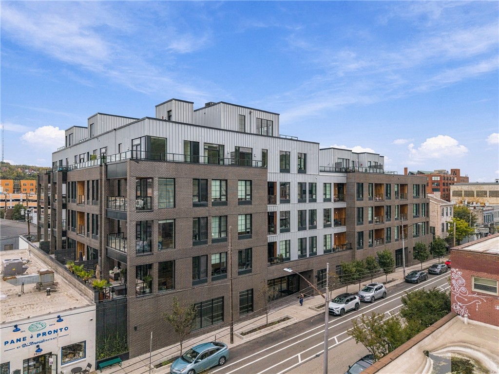 2635 Penn Ave 506 — photo 1