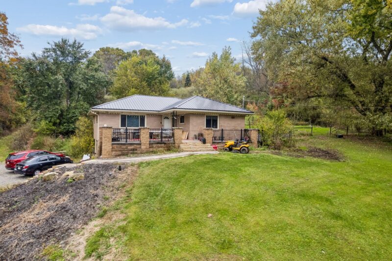 9960 Grubbs ROAD — photo 3