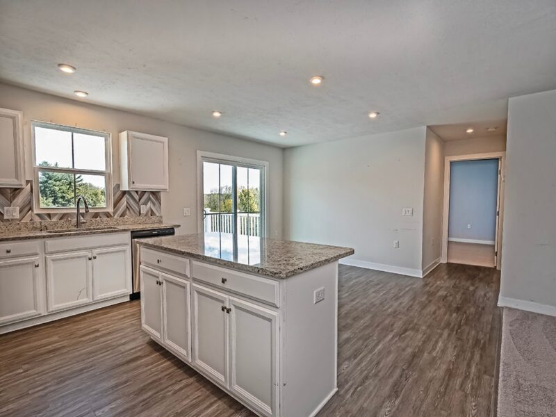 560 Birch DRIVE — photo 6