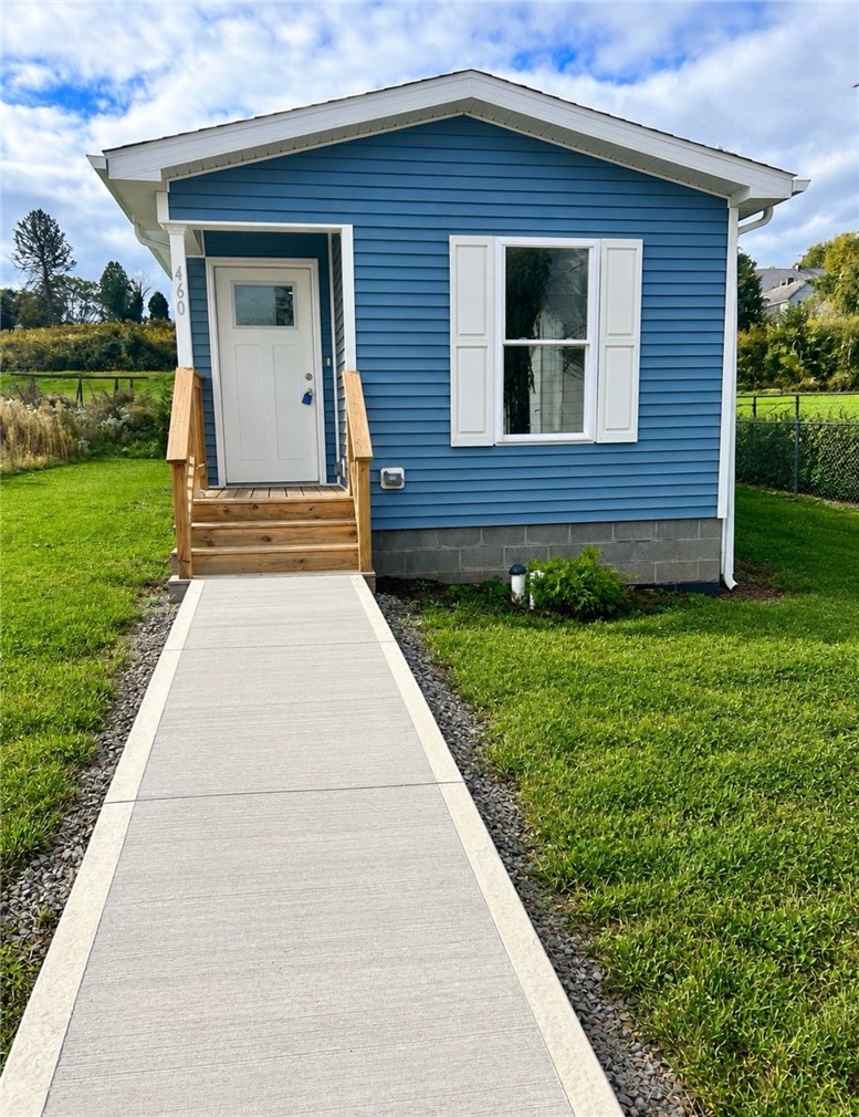 460 Motheral Ave — photo 1