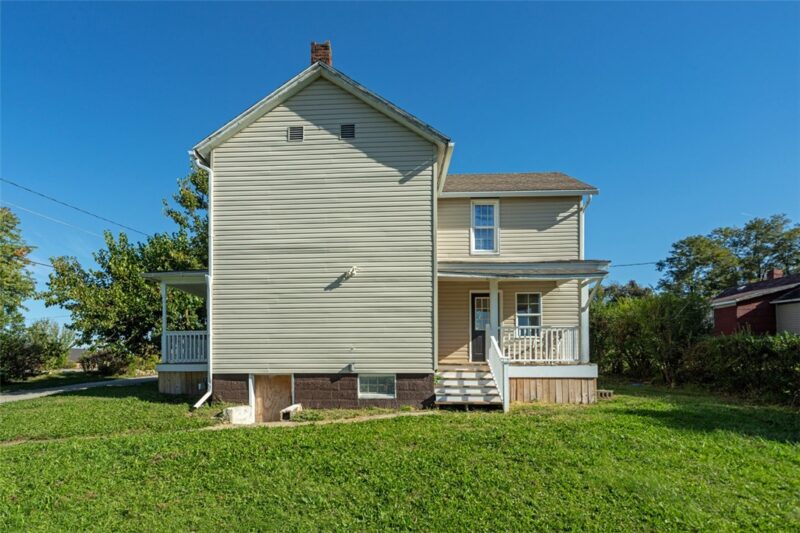 1211 Lawn Ave — photo 3