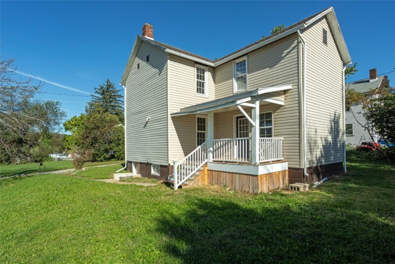 1211 Lawn Ave — photo 4