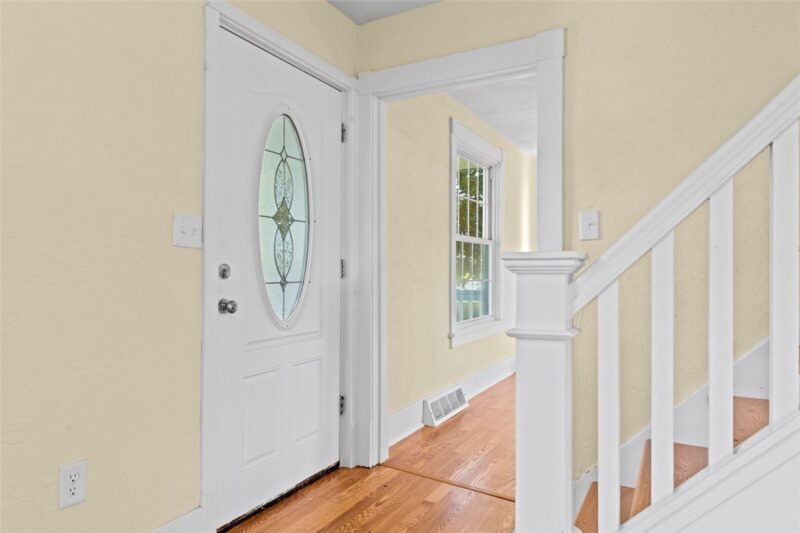 1211 Lawn Ave — photo 8