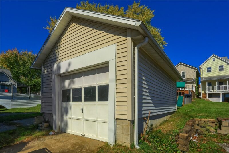 435 Line Ave — photo 5