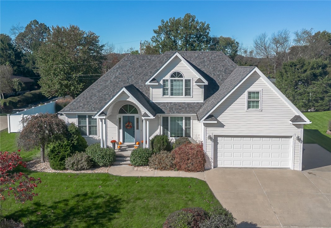 320 Ridgeview Circle — photo 1