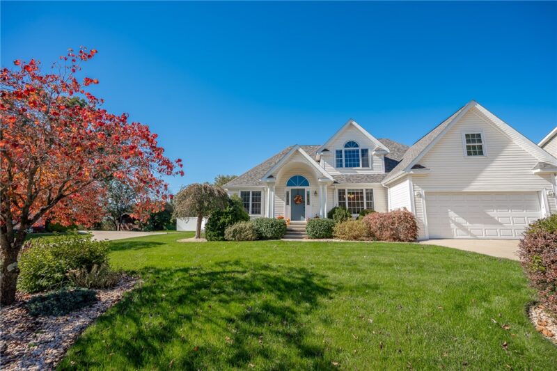 320 Ridgeview Circle — photo 2