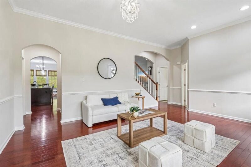 632 Chilliwack LANE — photo 7