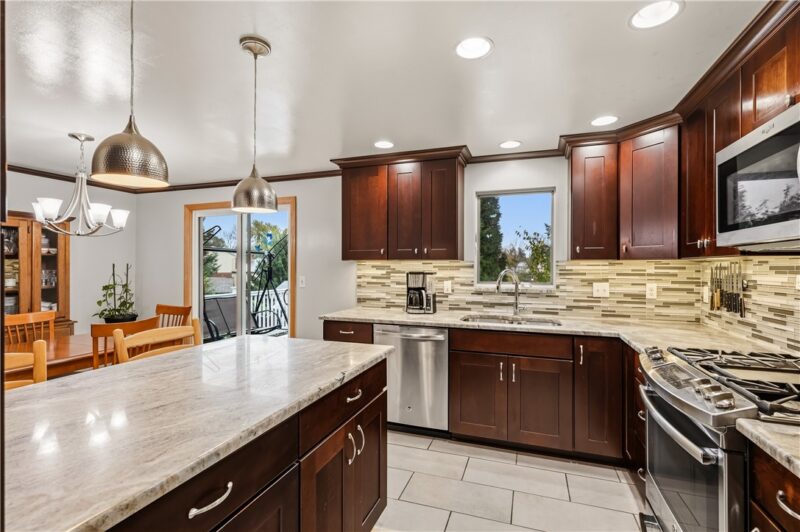 534 Fieldcrest Dr — photo 8