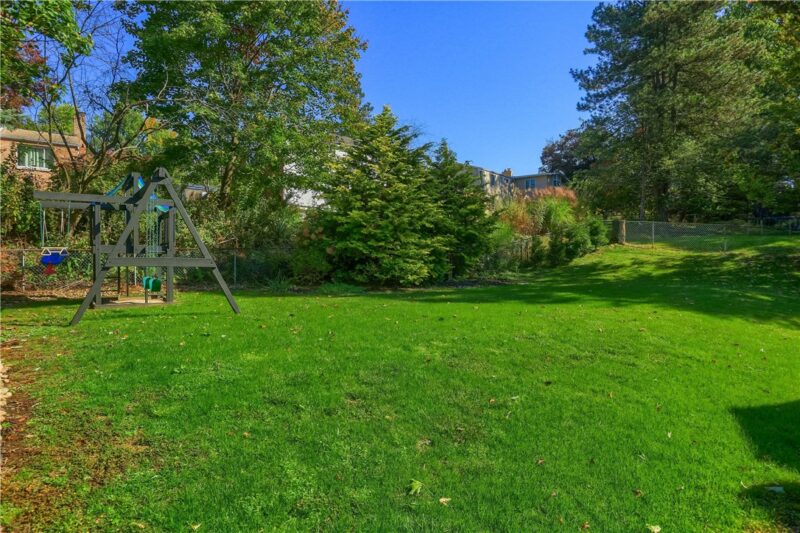 2043 Aldergrove Dr — photo 7