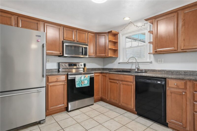 37 Cedar St — photo 6