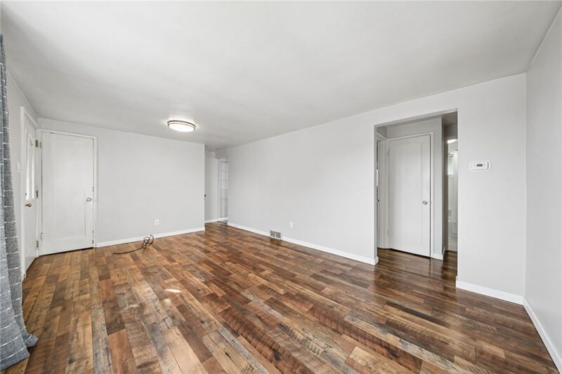 112 Creston Dr — photo 5