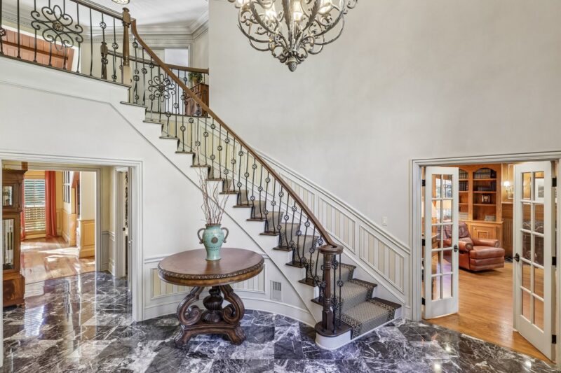 1609 Blackburn Heights DRIVE — photo 3