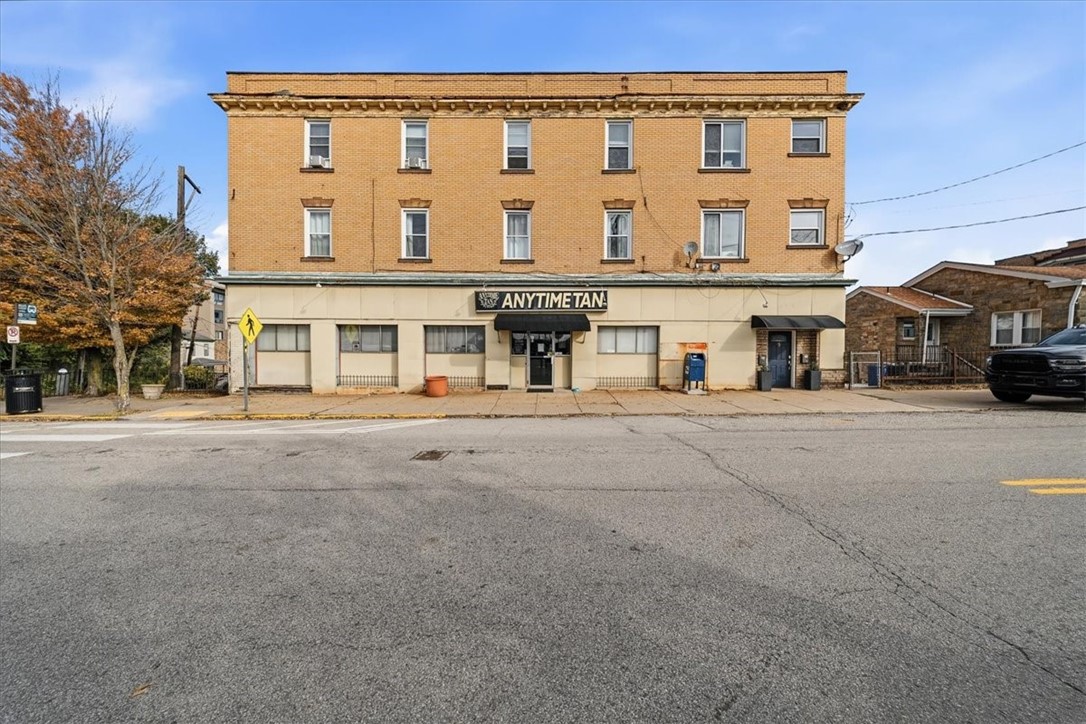 1-9 Bailey Ave — photo 1