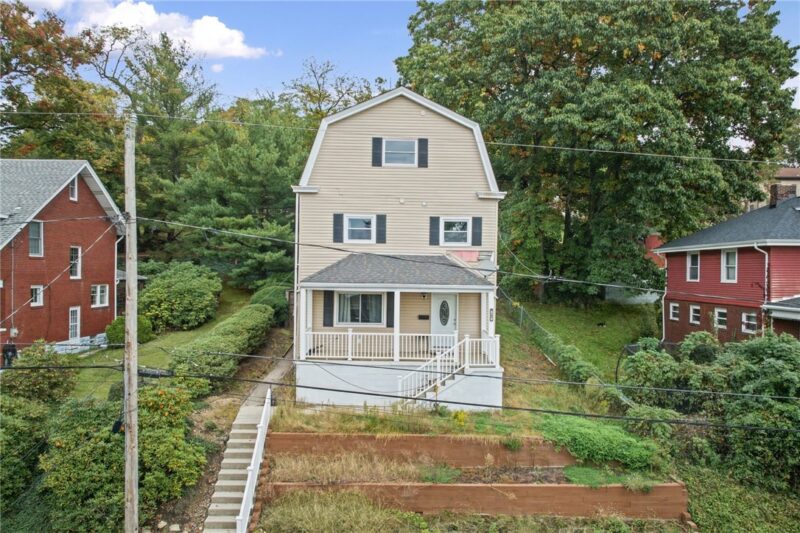 108 Oakwood Ave