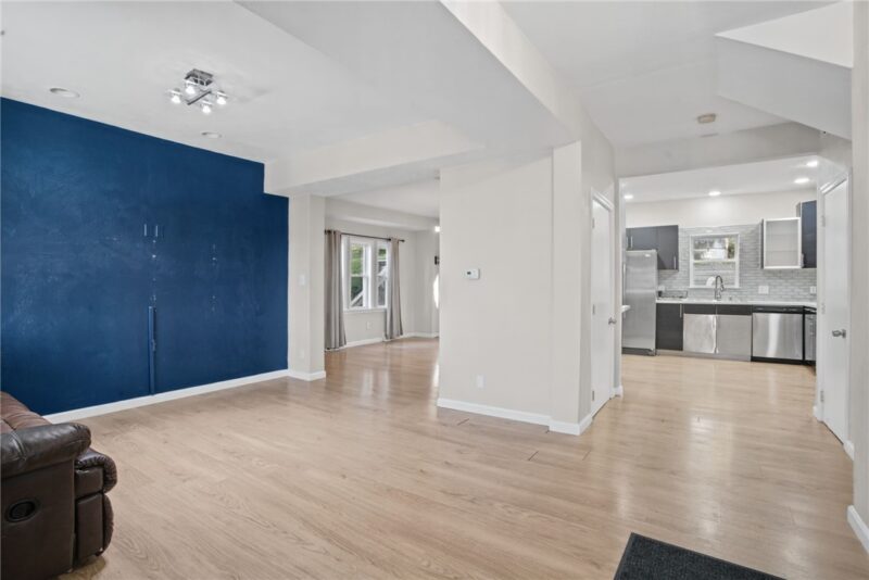 108 Oakwood Ave — photo 6