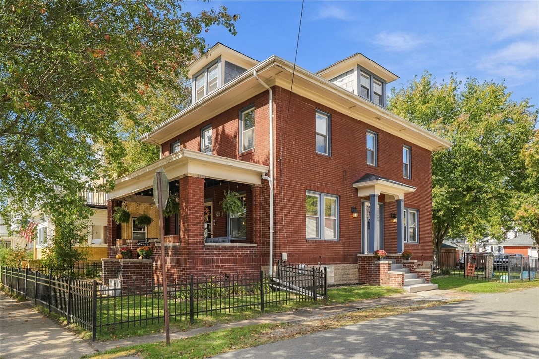 223 Wahl Ave — photo 1