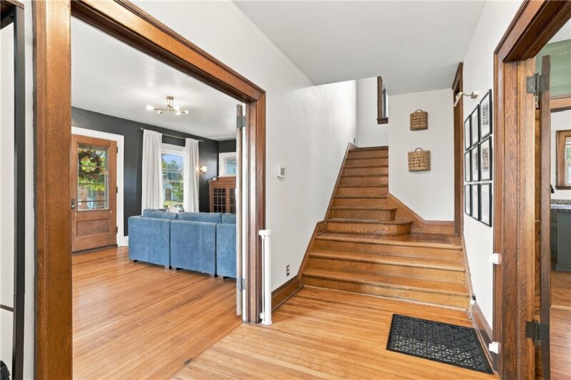 223 Wahl Ave — photo 4