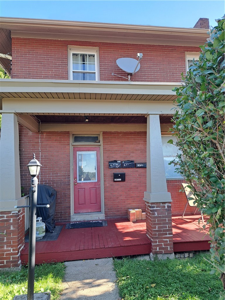 4918 Towers Ter — photo 2