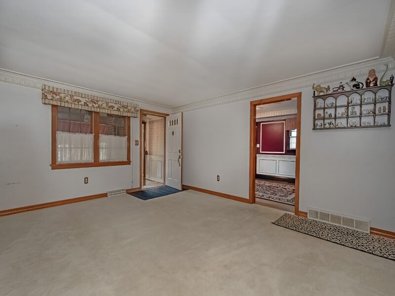 1114 Roup AVENUE — photo 2