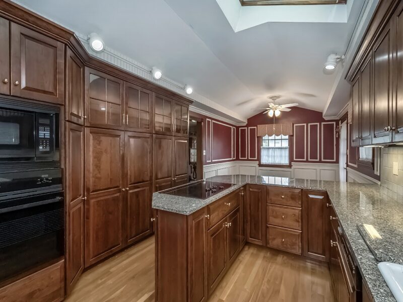 1114 Roup AVENUE — photo 5