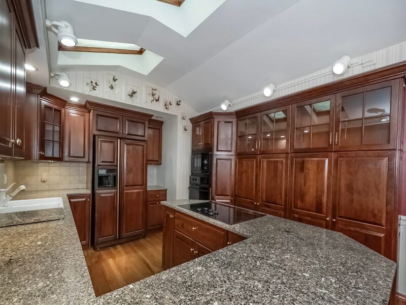 1114 Roup AVENUE — photo 6