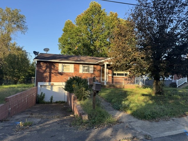 922 Anne Ave — photo 1