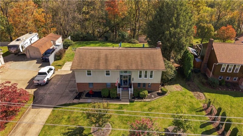 3295 N Hills Rd — photo 3