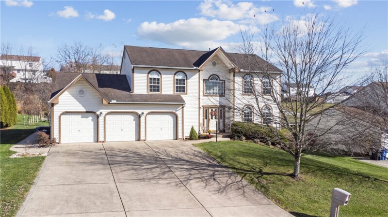 451 Peregrine Dr — photo 2