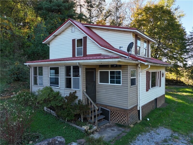 210 Clearfield Pike — photo 2