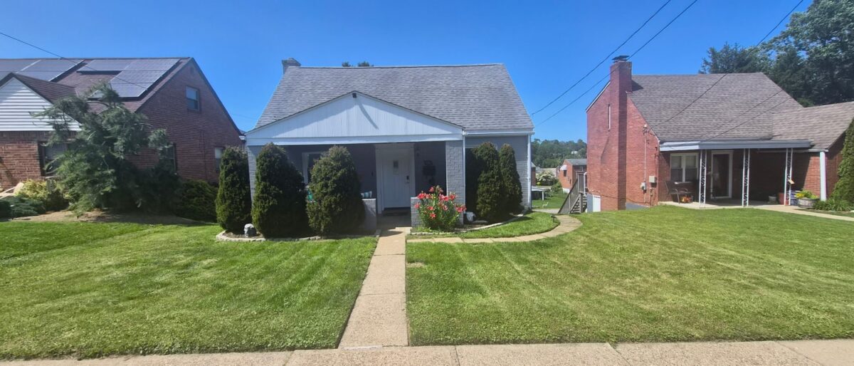 552 Garfield AVENUE — photo 1