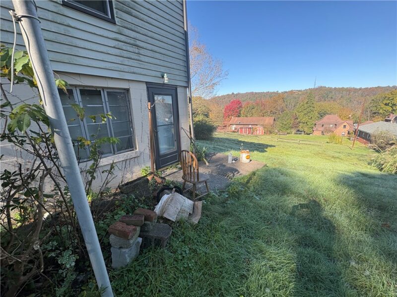 404 S Highland Ave — photo 2