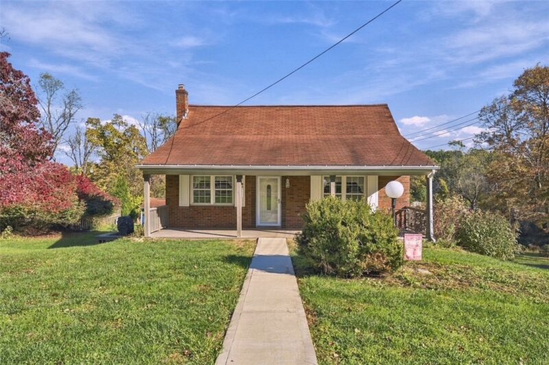 2889 Woodland Cir