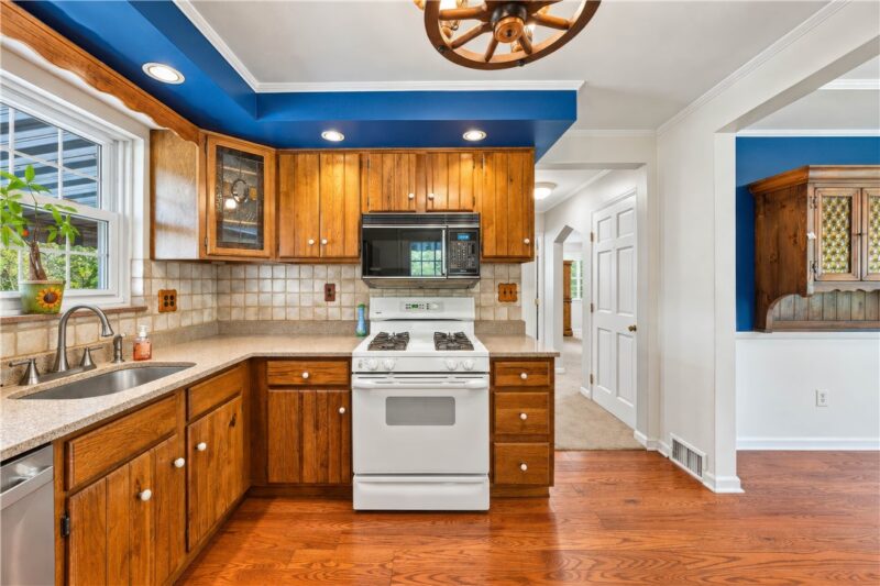2889 Woodland Cir — photo 8