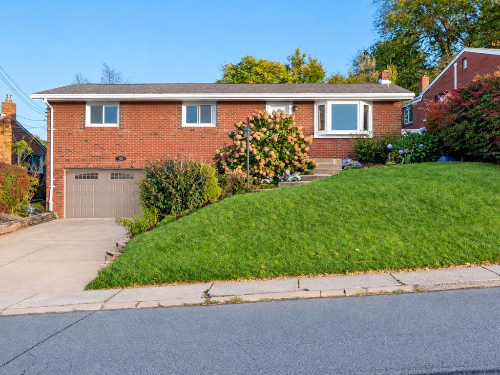 921 Shadycrest Rd — photo 1