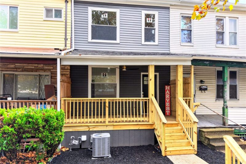 608 E 19th Ave