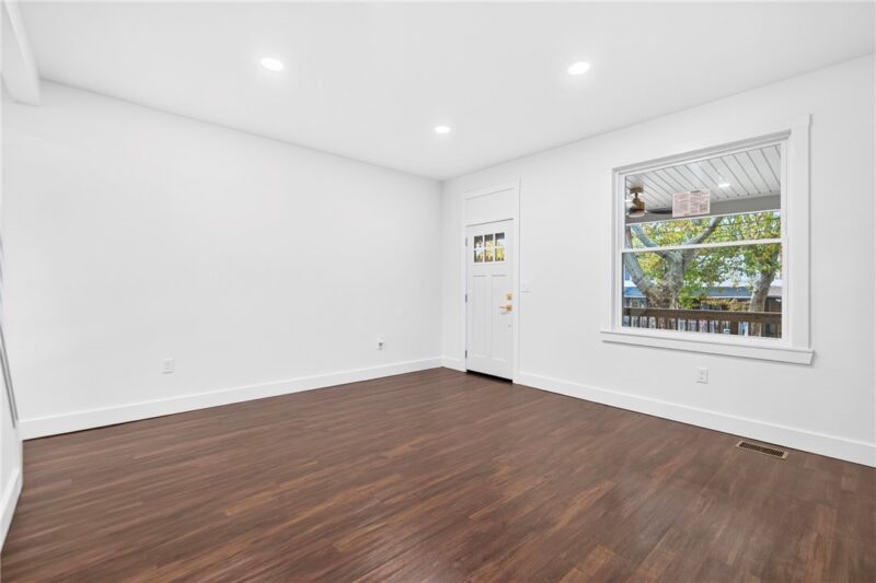 608 E 19th Ave — photo 8