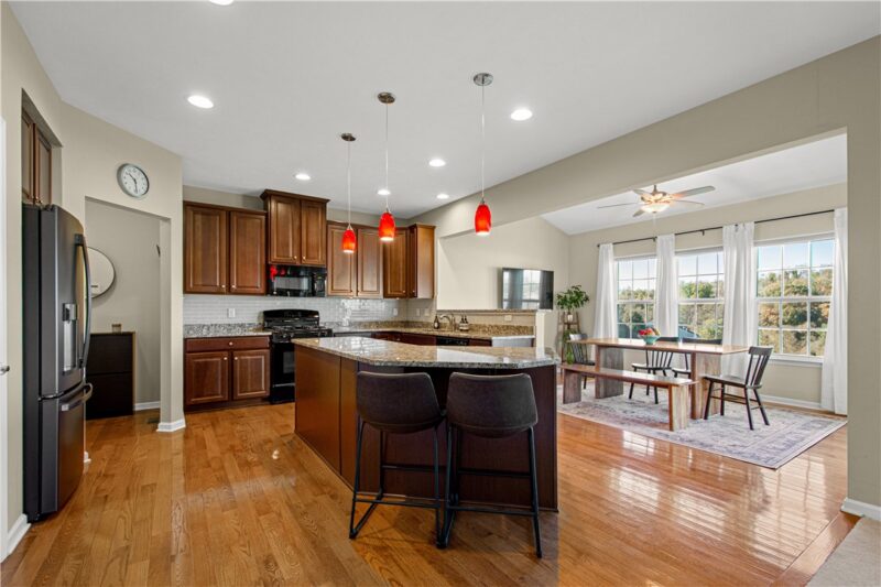 2109 Majestic Dr — photo 5